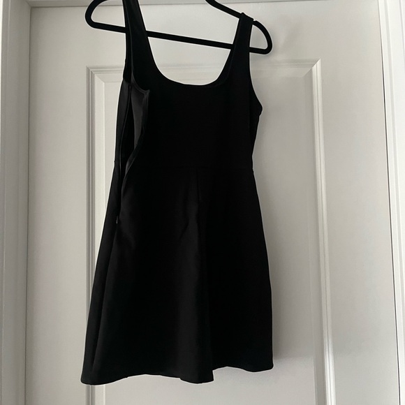 Lulu’s Black Mini Dress - Picture 4 of 5